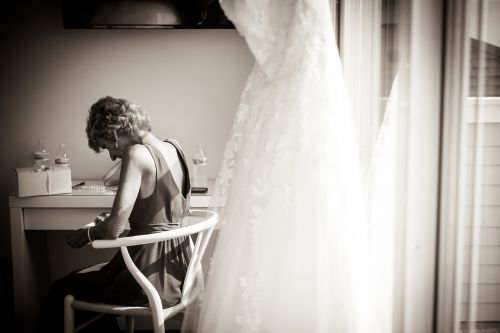 morning vows.  love notes wedding day. quiet moments wedding day ma wedding photographer the knot